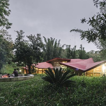 Hostal Tosepan Kali คูเอตซาลันเดลโปรเกรโซ ภายนอก รูปภาพ