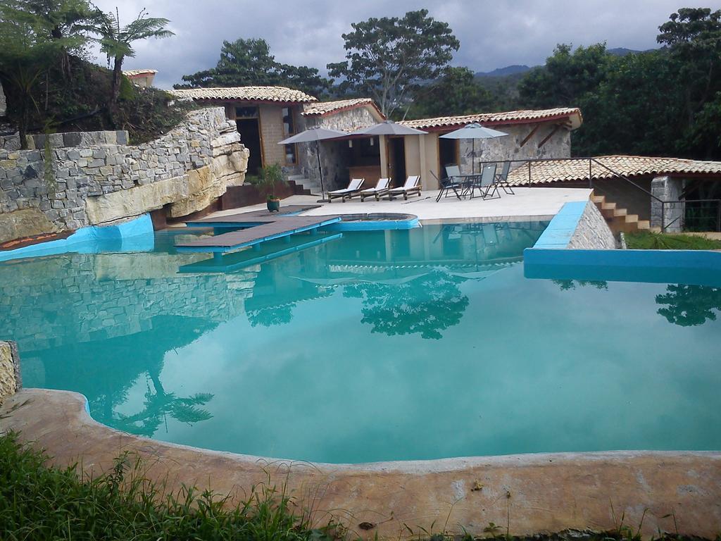 Hostal Tosepan Kali คูเอตซาลันเดลโปรเกรโซ ภายนอก รูปภาพ