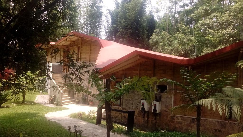 Hostal Tosepan Kali คูเอตซาลันเดลโปรเกรโซ ภายนอก รูปภาพ
