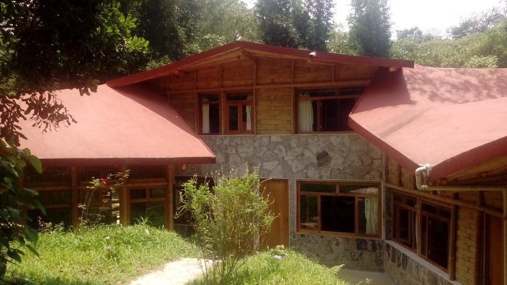 Hostal Tosepan Kali คูเอตซาลันเดลโปรเกรโซ ภายนอก รูปภาพ