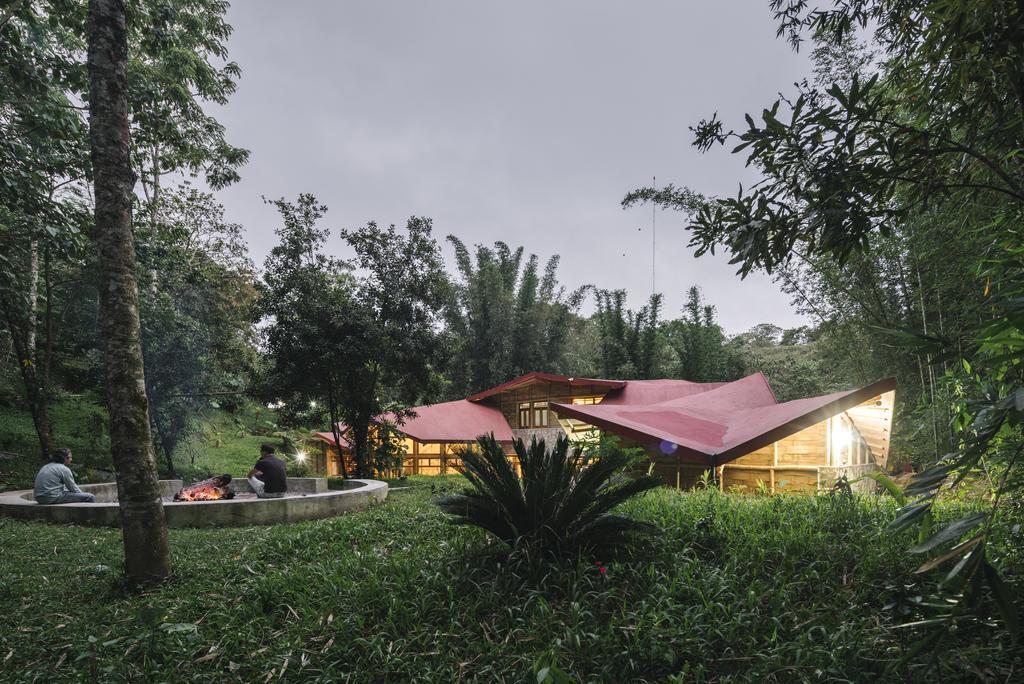 Hostal Tosepan Kali คูเอตซาลันเดลโปรเกรโซ ภายนอก รูปภาพ